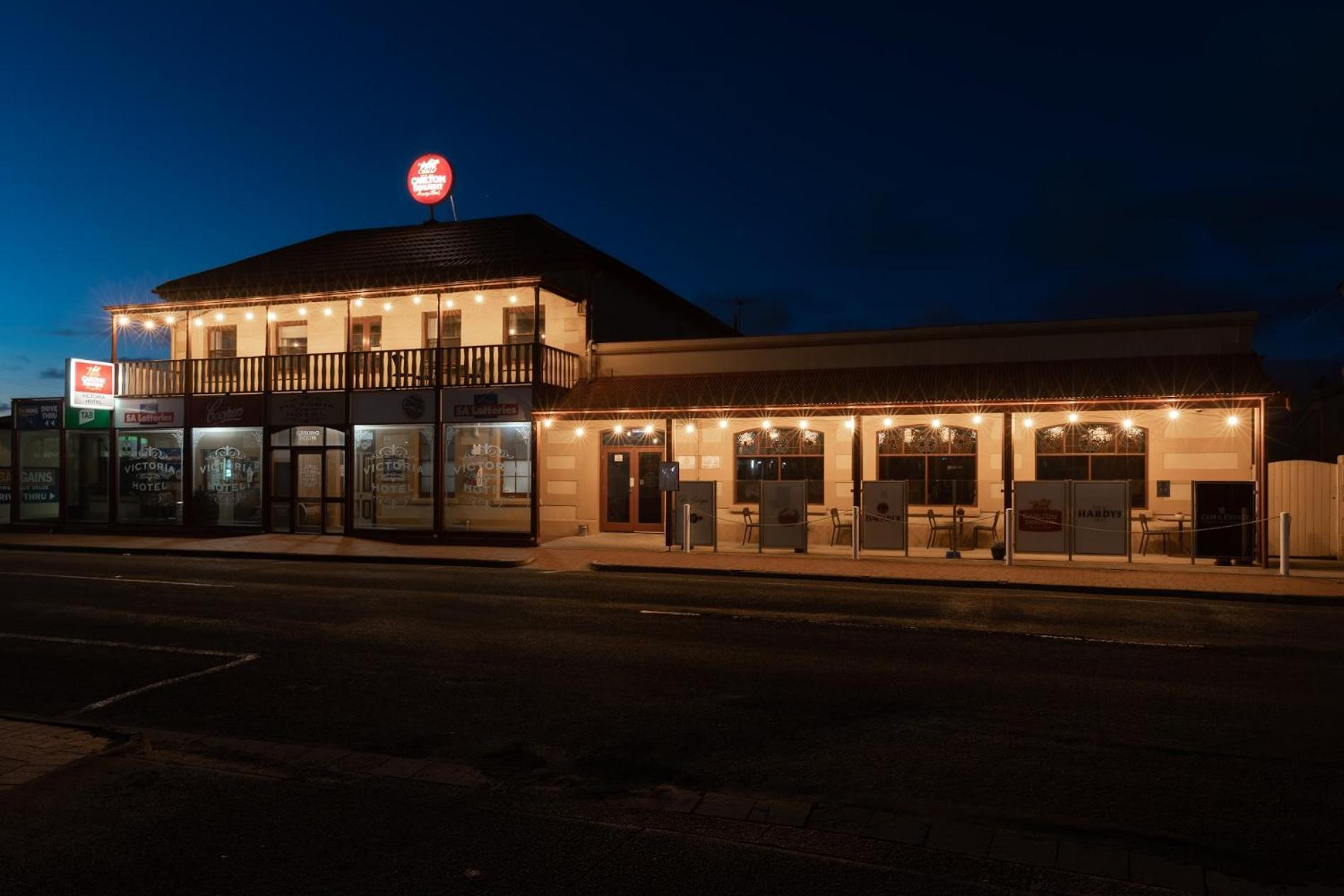 The Victoria Hotel Port MacDonnell Exterior photo